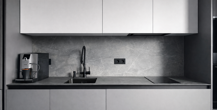 HPL-компакт vs HPL-стандарт: что выбрать для мебели, фасадов и интерьера?